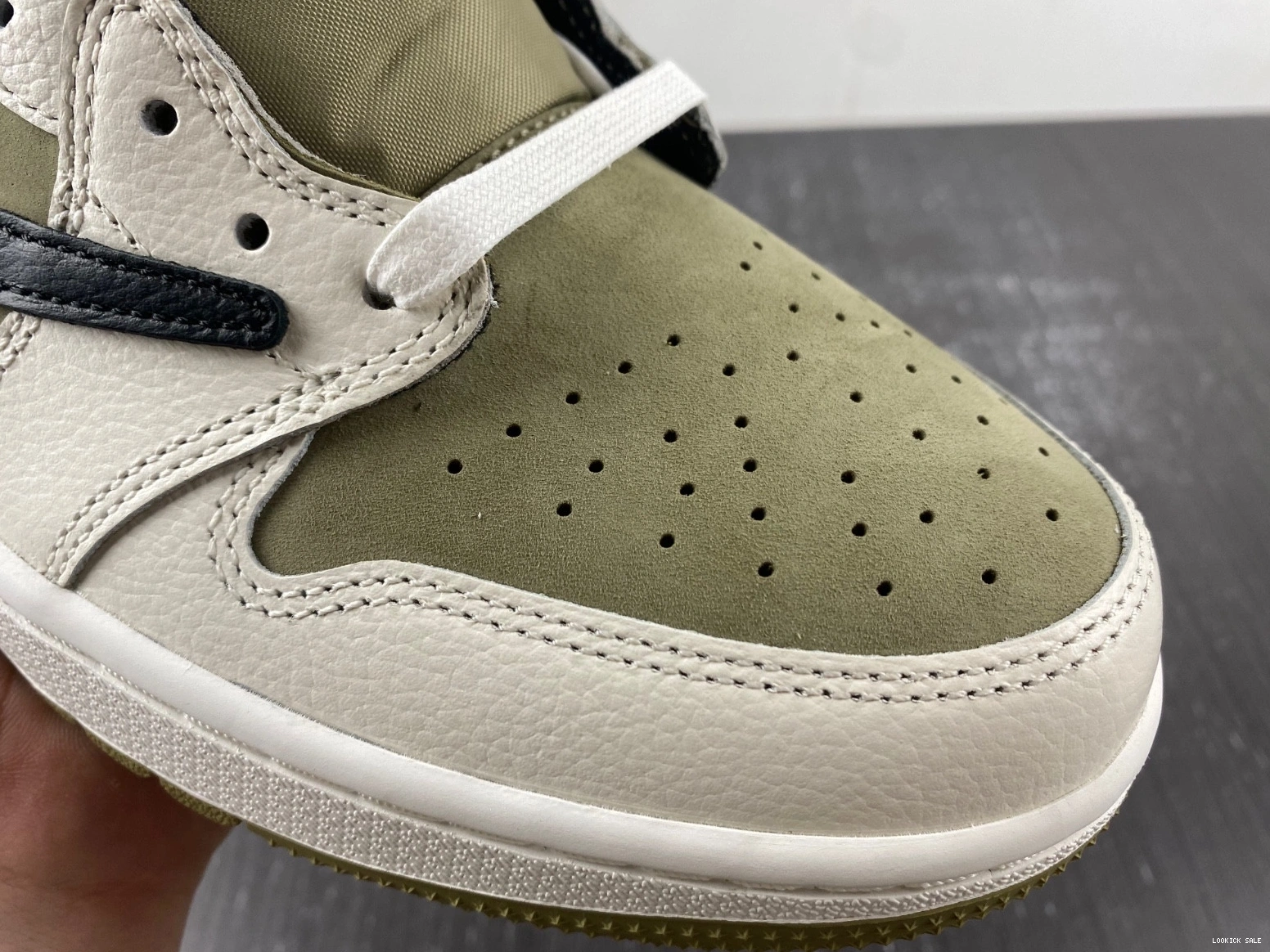 Rep Golf Jordan Olive Retro 1 FZ3124-200 Travis Scott Neutral Low 0522